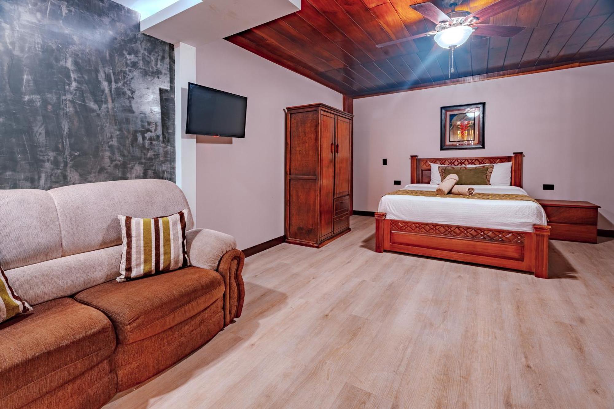 Hotel Villa Florencia Turrialba Szoba fotó