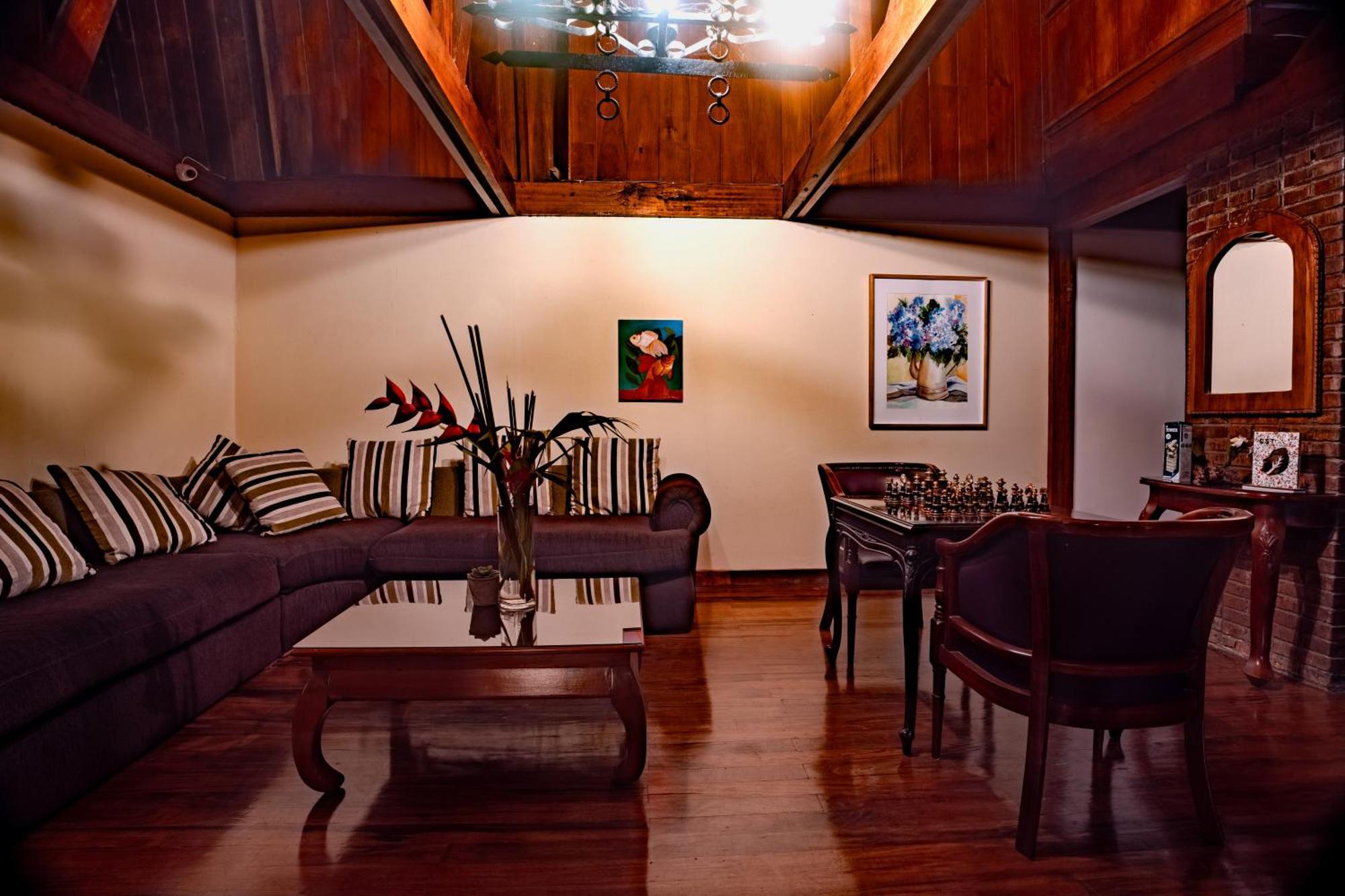 Hotel Villa Florencia Turrialba Kültér fotó