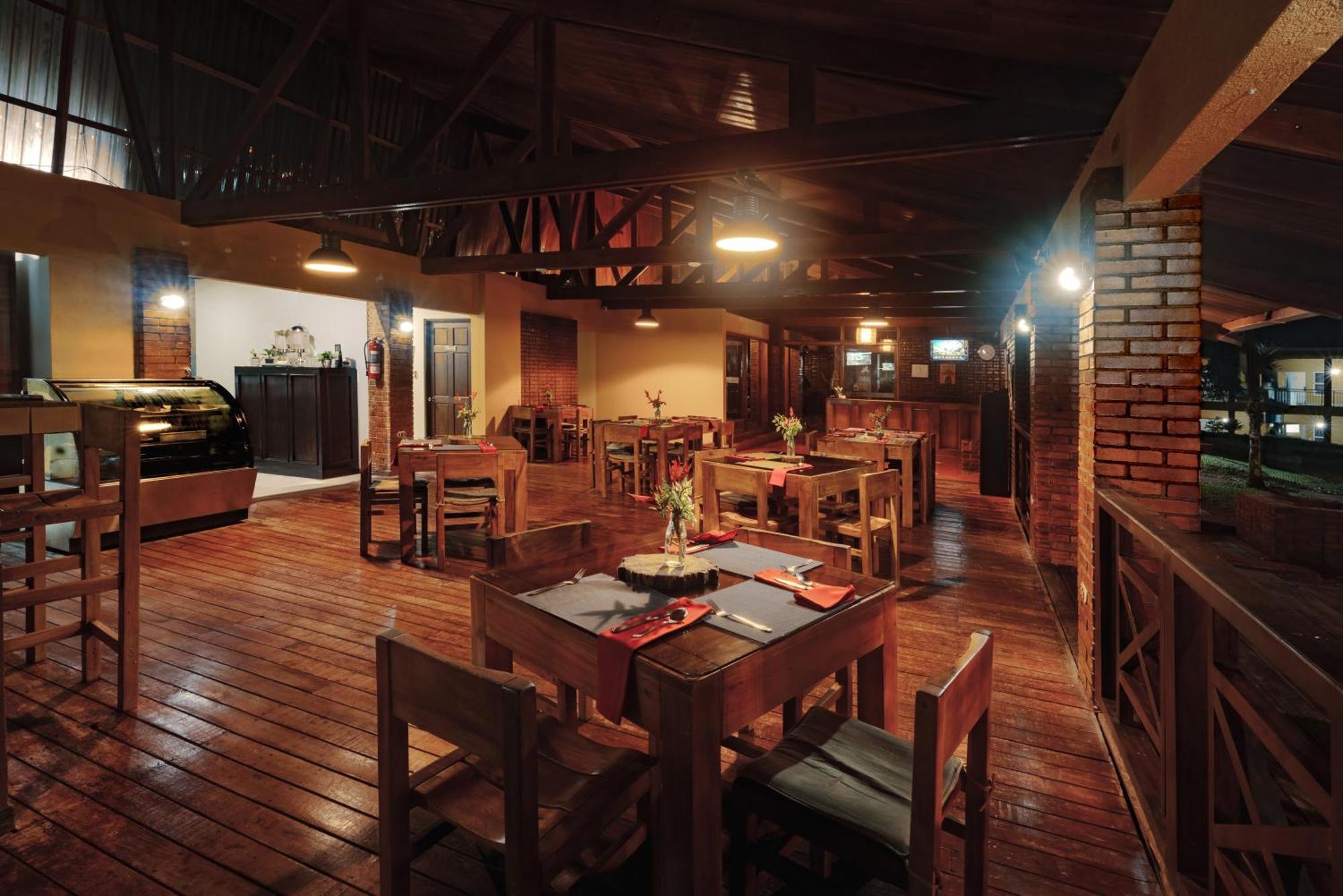 Hotel Villa Florencia Turrialba Kültér fotó