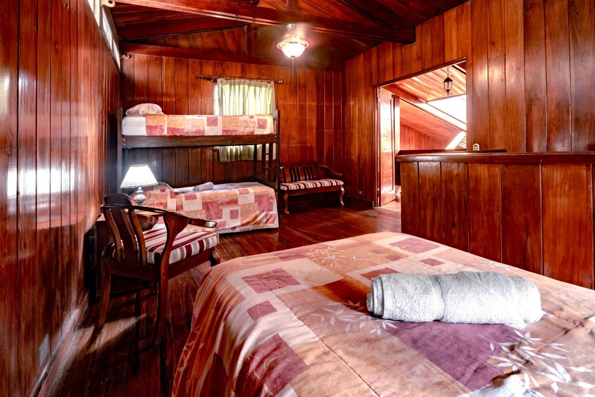Hotel Villa Florencia Turrialba Szoba fotó