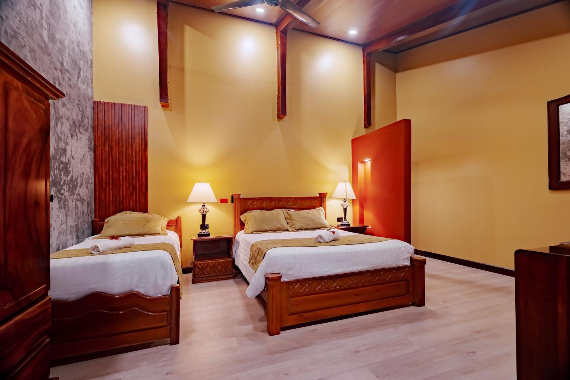 Hotel Villa Florencia Turrialba Szoba fotó