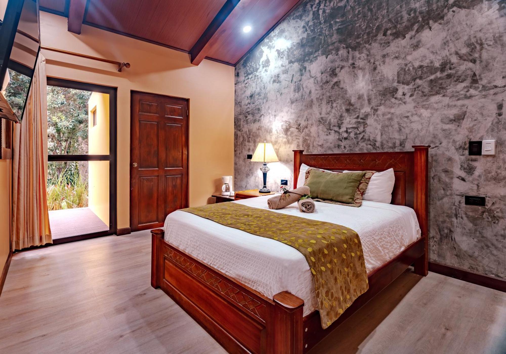 Hotel Villa Florencia Turrialba Szoba fotó